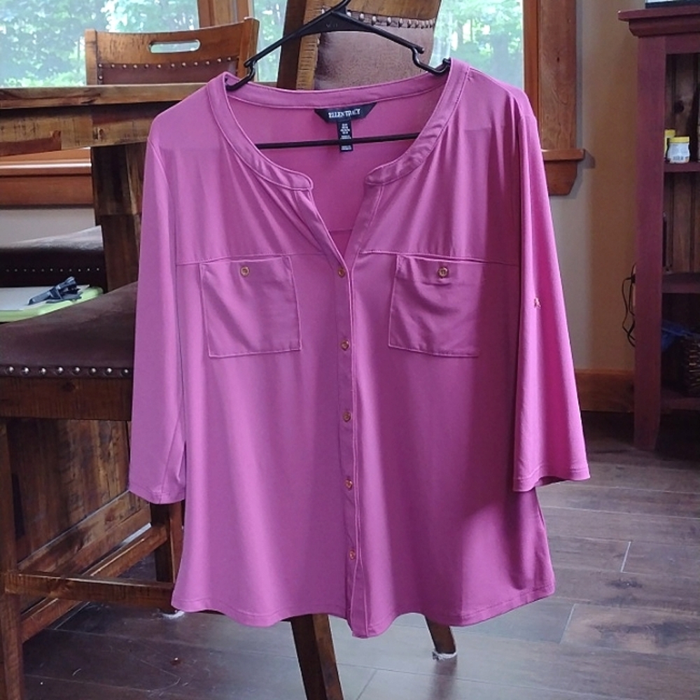 Ellen Tracy Button Down Shirt, size M
